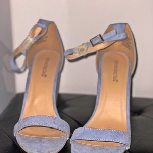 Shoe Dazzle Baby Blue Chunky Heel